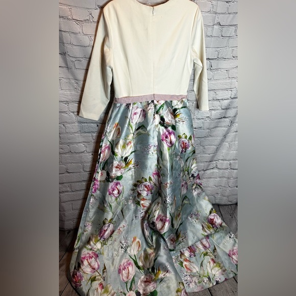 Theia V-neck Floral Skirt Gown - Picture 5 of 6